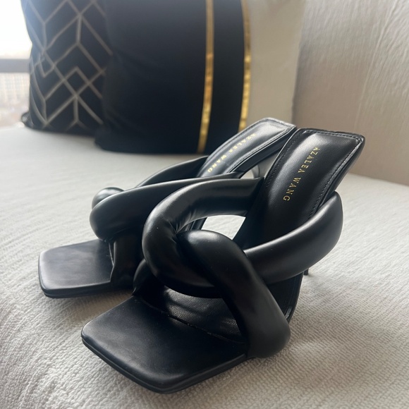 Azalea Wang Puffy Sandal - Picture 3 of 6